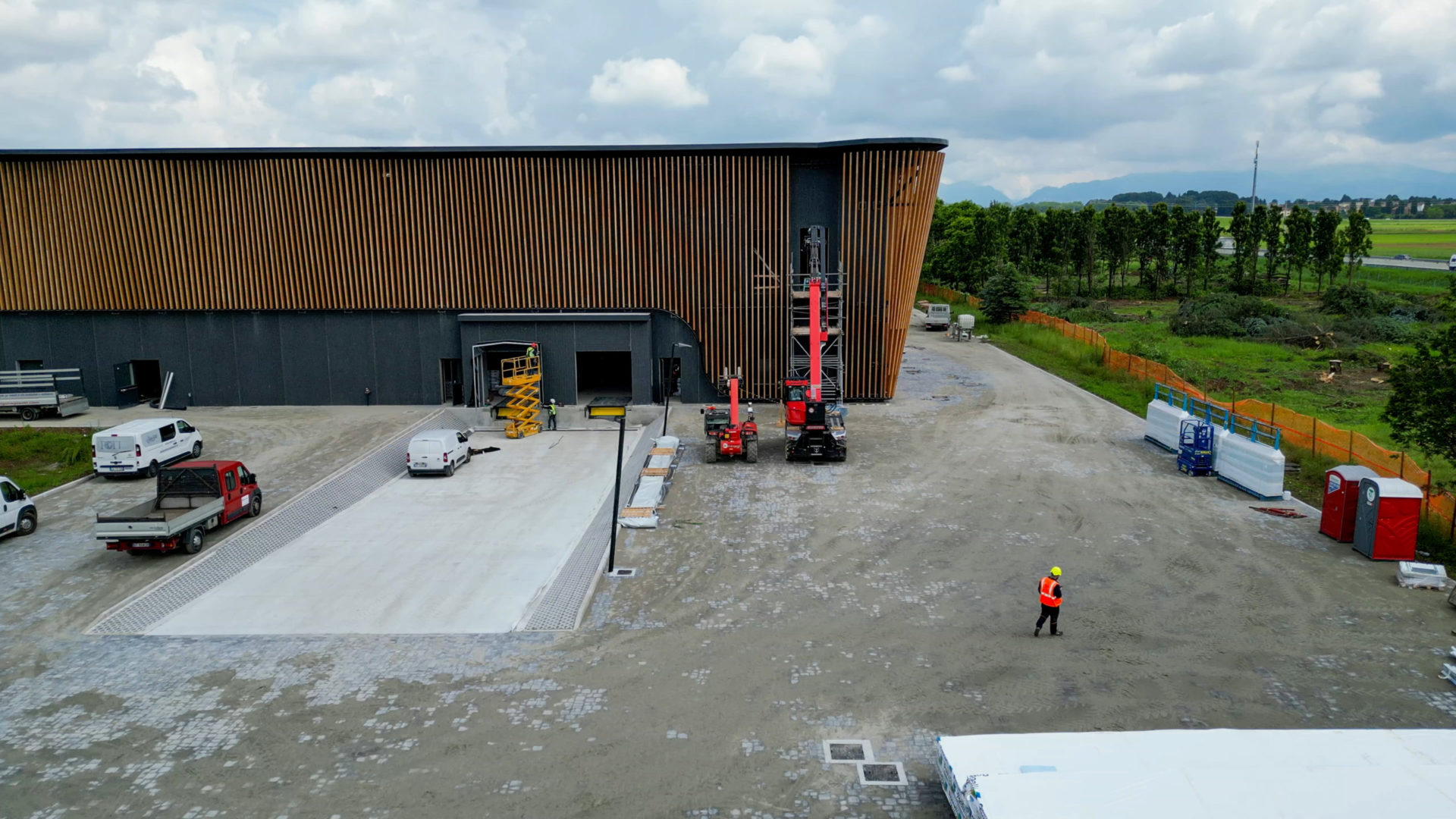DJI_0218.00_00_00_00 DJI_0218.00_00_00_00