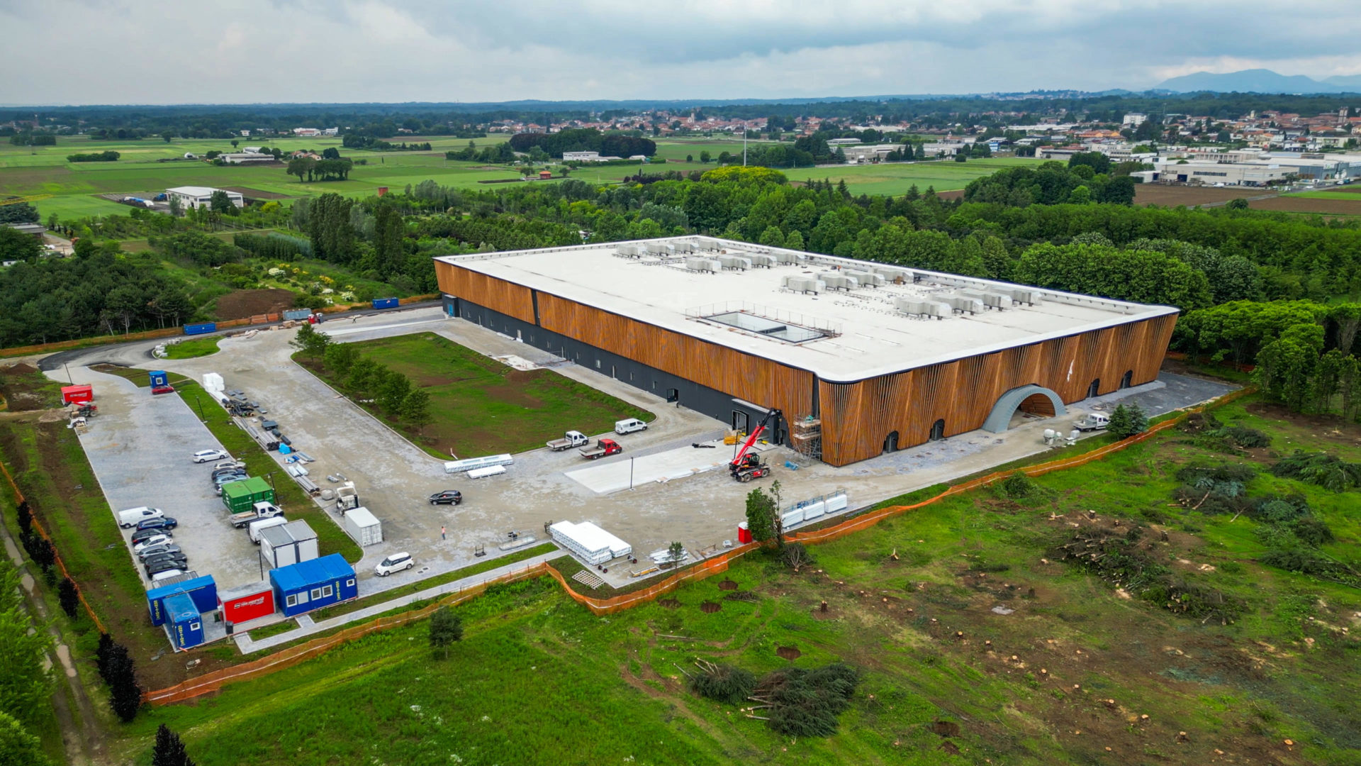 DJI_0218.00_00_21_18 DJI_0218.00_00_21_18
