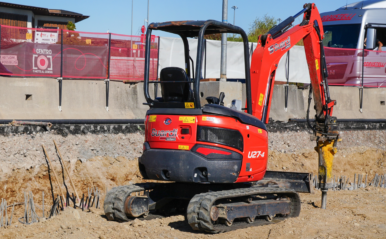 suardi spa - mezzi - escavatore con trivella