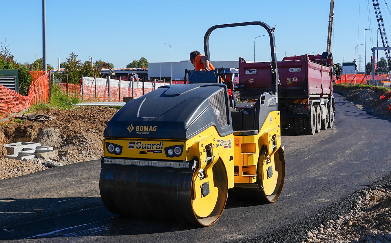 suardi spa - mezzi - rullo compattatore asfalto